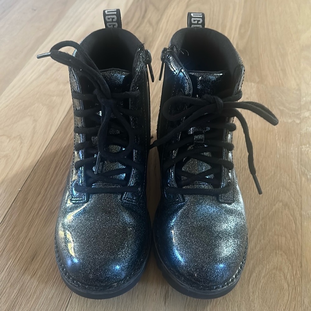 UGG Kids Black Glitter Lace-Up Boots